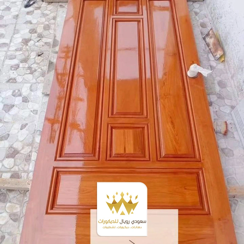 دهان ابواب الخشب القديمة جدة